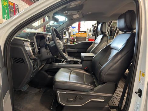 Used 2024 Ford F250 Lariat w/ Lariat Ultimate Package image 17