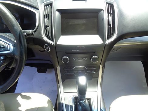 Used 2015 Ford Edge SEL w/ Equipment Group 201A AWD/4WD image 18