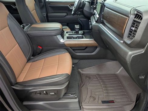 Used 2023 Chevrolet Silverado 1500 High Country image 39