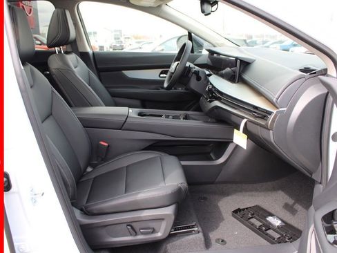 New 2025 Nissan Murano SL image 14