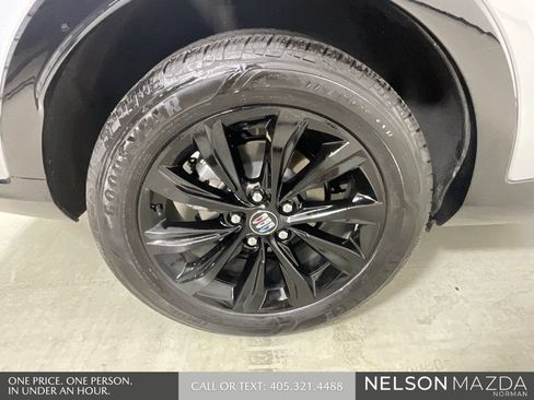 Used 2024 Buick Envista Sport Touring w/ Convenience I Package FWD image 10