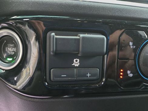 Used 2024 Chevrolet Silverado 2500 LT w/ Z71 Sport Edition image 23