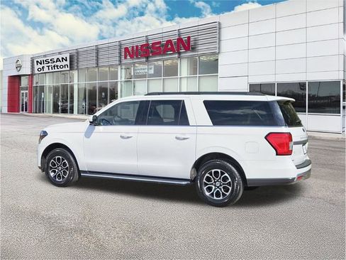 Used 2023 Ford Expedition Max XLT AWD/4WD image 7