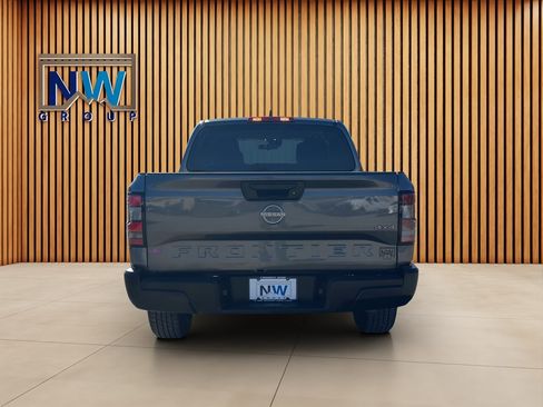 Used 2022 Nissan Frontier S image 28