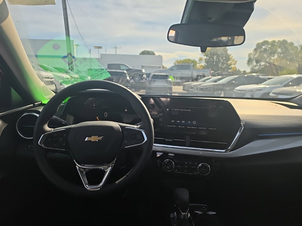 New 2026 Chevrolet Trax LT w/ Driver Confidence Package FWD image 11