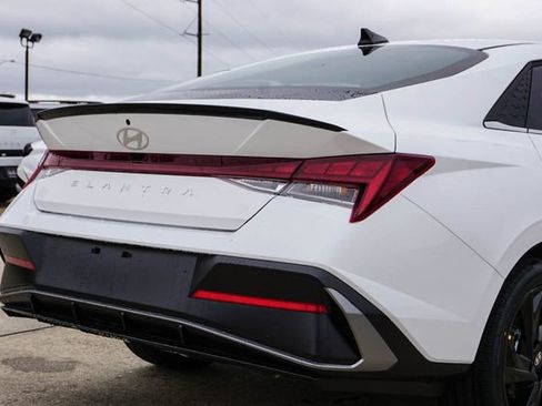 New 2026 Hyundai Elantra SEL Sport Premium FWD image 5