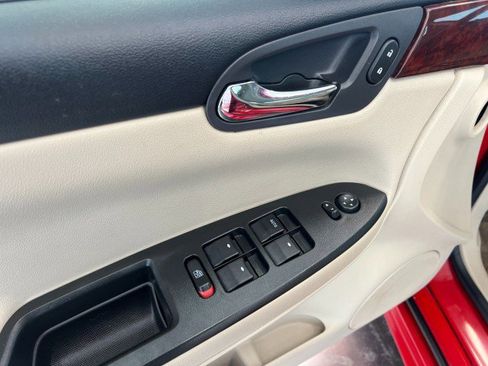 Used 2009 Chevrolet Impala LT image 24