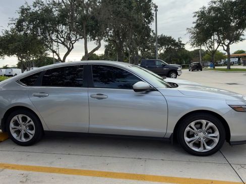 Used 2025 Honda Accord LX image 7
