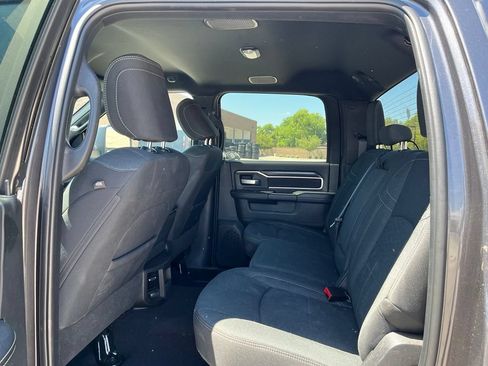 Certified 2025 RAM 2500 Big Horn AWD/4WD image 17