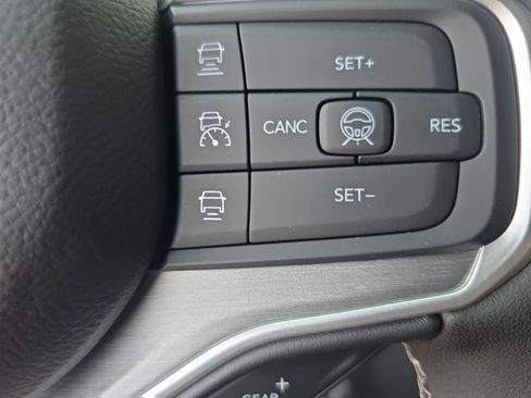 New 2026 Jeep Grand Wagoneer Limited AWD/4WD image 18