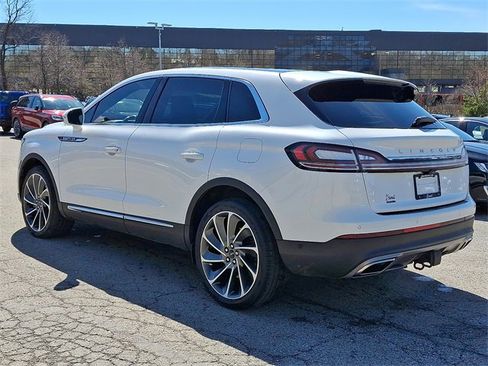 Used 2021 Lincoln Nautilus Reserve w/ Equipment Group 202A image 4