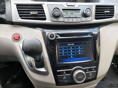 Used 2014 Honda Odyssey EX image 40