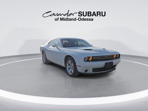 Used 2023 Dodge Challenger SXT RWD image 2