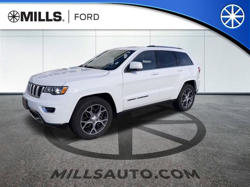 Used 2018 Jeep Grand Cherokee Limited AWD/4WD image 1