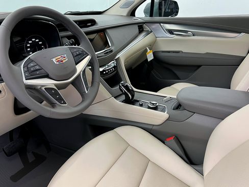 New 2026 Cadillac XT5 Premium Luxury w/ Driver Assist Package image 16