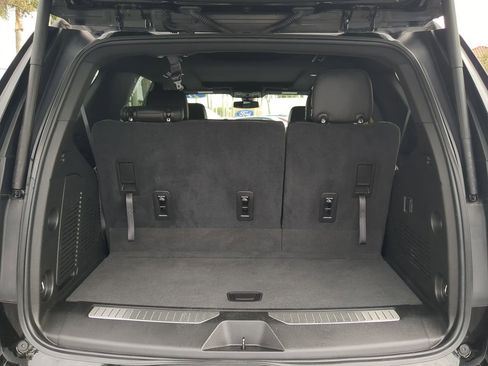 Used 2021 Chevrolet Tahoe Z71 image 13