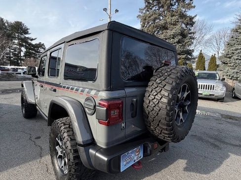 Used 2018 Jeep Wrangler Unlimited Rubicon w/ Dual Top Group AWD/4WD image 2