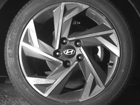 Used 2025 Hyundai Elantra SEL FWD image 13
