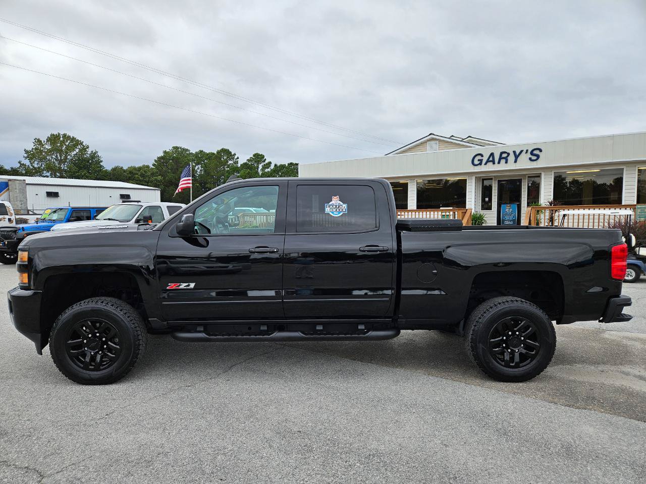 Used 2016 Chevrolet Silverado 2500 LT w/ Midnight Edition AWD/4WD image 3