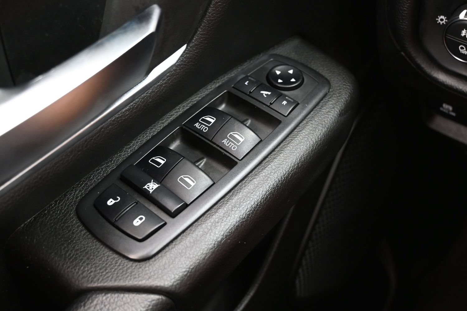 Used 2019 RAM 1500 Big Horn RWD image 25