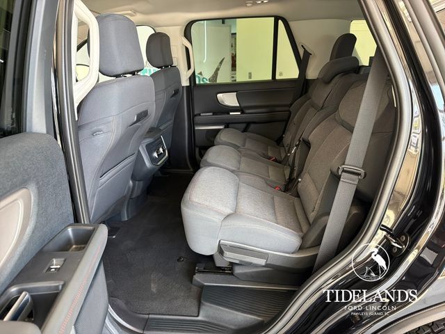 Certified 2025 Ford Expedition Active RWD image 30