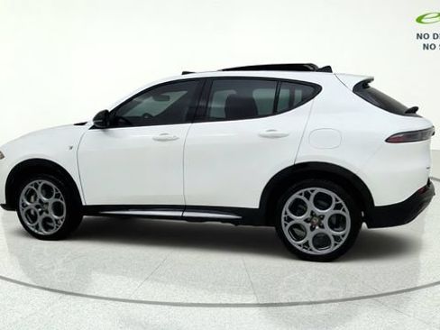Used 2024 Alfa Romeo Tonale Ti AWD/4WD image 5