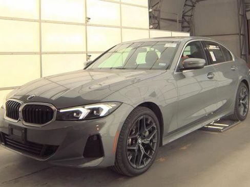 Used 2025 BMW 330i xDrive Sedan image 2