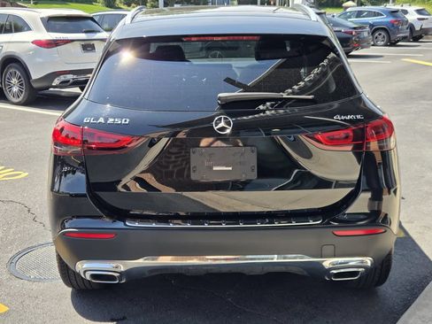 Used 2023 Mercedes-Benz GLA 250 4MATIC image 9
