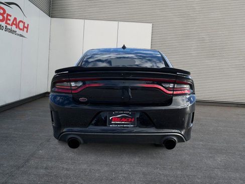 Used 2018 Dodge Charger R/T image 15