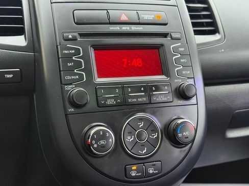 Used 2013 Kia Soul image 18