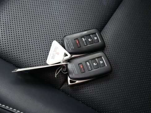 Used 2020 Lexus RX 450hL AWD w/ Premium Package image 36