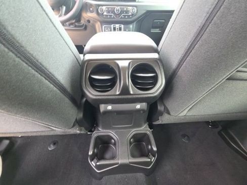 Used 2024 Jeep Wrangler Sport S image 26