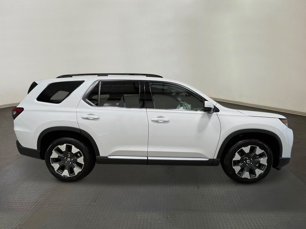 New 2026 Honda Pilot Touring image 8