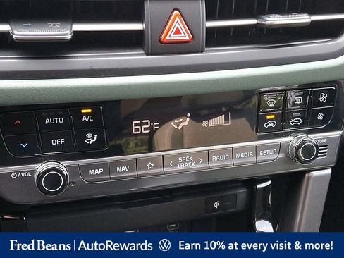 Used 2024 Kia Seltos SX w/ SX Sunroof Package AWD/4WD image 22