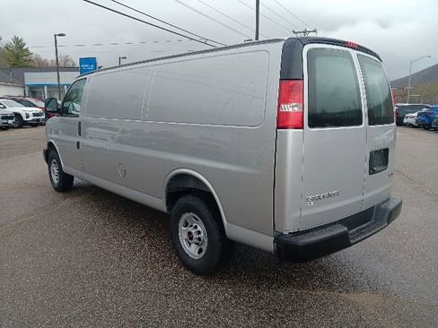 New 2026 GMC Savana 2500 Extended w/ Driver Convenience Package RWD image 15