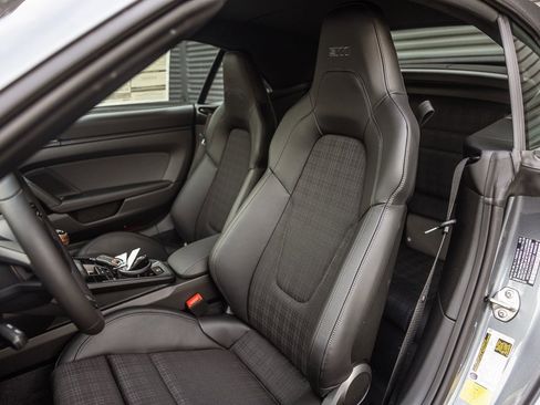 Used 2026 Porsche 911 Carrera T image 5