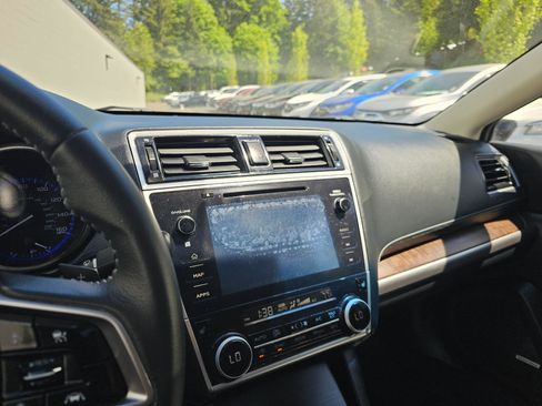 Used 2018 Subaru Outback 3.6R Limited w/ 50th Anniversary Edition AWD/4WD image 28