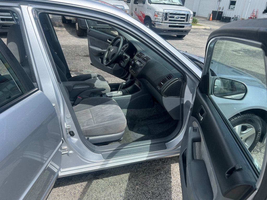 Used 2004 Honda Civic EX image 9
