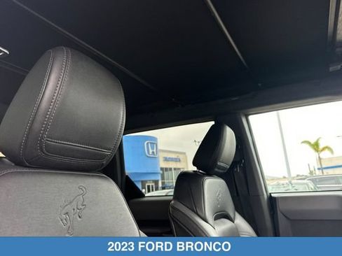 Used 2023 Ford Bronco 4-Door AWD/4WD image 19