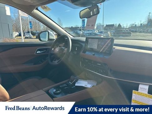 New 2026 Nissan Rogue Platinum w/ Platinum Premium Package image 11