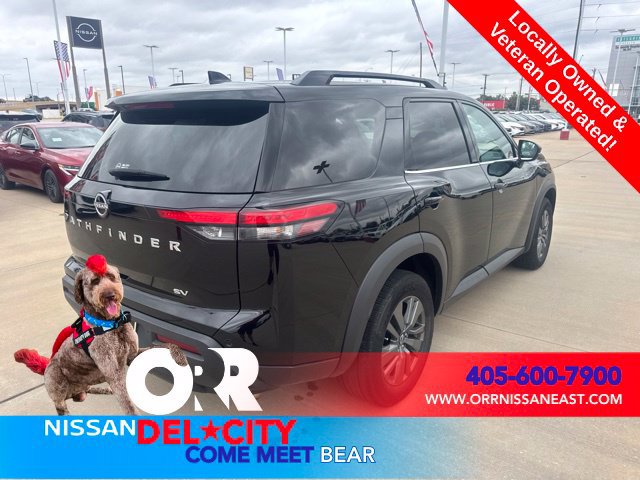 Used 2024 Nissan Pathfinder SV FWD image 5