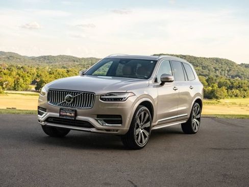 Used 2023 Volvo XC90 B6 Ultimate AWD/4WD image 12