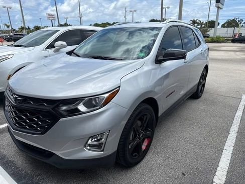 Used 2020 Chevrolet Equinox Premier w/ Premier Redline Edition FWD image 2