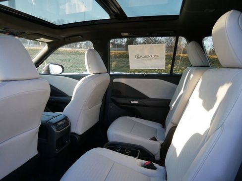 New 2026 Lexus TX 350 AWD image 9