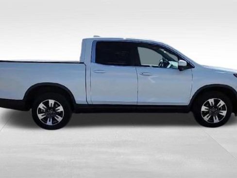 Used 2017 Honda Ridgeline RTL-T image 9
