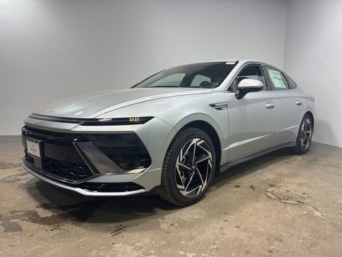 New 2026 Hyundai Sonata SEL image 2