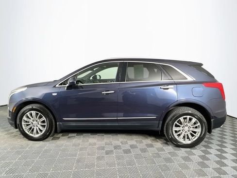 Used 2018 Cadillac XT5 Luxury w/ Driver Awareness Package AWD/4WD image 3