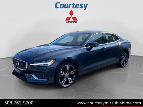 Used 2020 Volvo S60 T5 Inscription FWD image 1