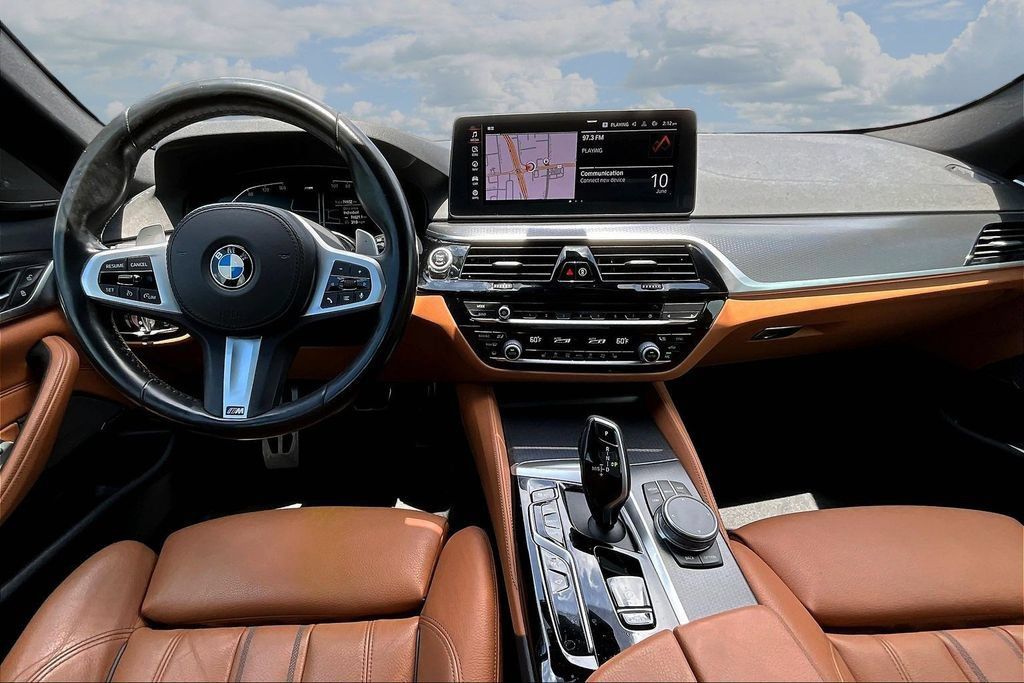 Used 2021 BMW 540i w/ M Sport Package RWD image 7