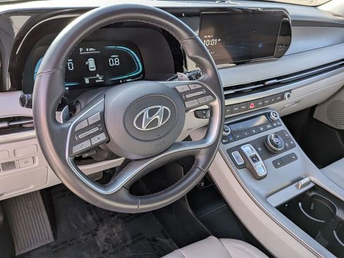 Used 2025 Hyundai Palisade SEL FWD image 15